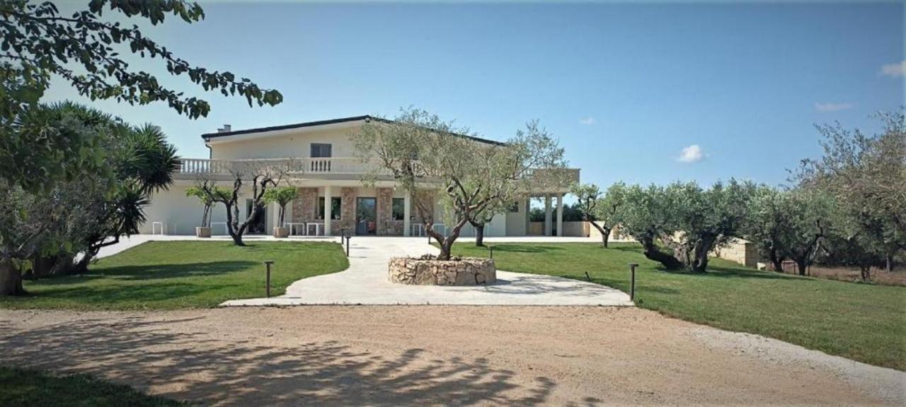 Agriturismo Cutura Agri Resort Parabita Kültér fotó